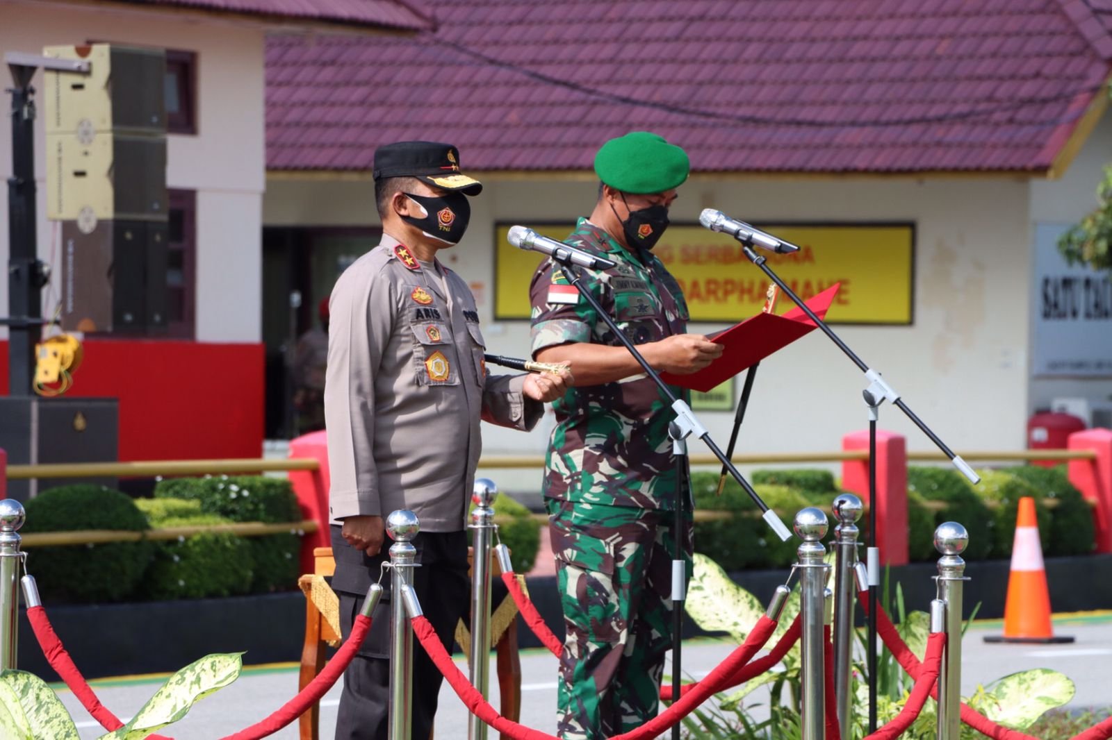 Upacara Pembukaan Pendidikan Dan Latihan Integrasi Dikmaba TNI AD Dan ...