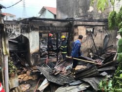 Rumah Pedagang Cendol di Bengkong Indah Habis Dilahap Si Jago Merah
