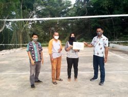 Gerakkan Olahraga Masyarakat, PT Timah Tbk Bantu Club Volly Ball Kampung Baru