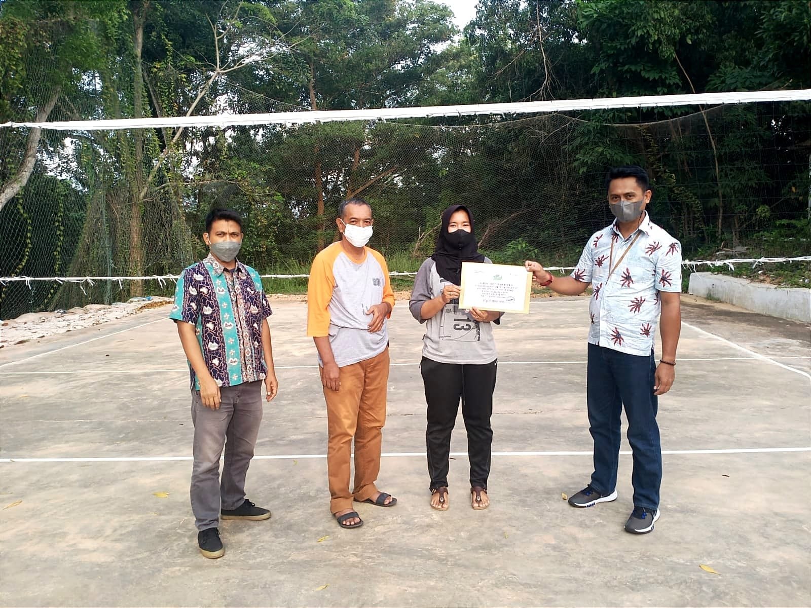 Gerakkan Olahraga Masyarakat, PT Timah Tbk Bantu Club Volly Ball ...