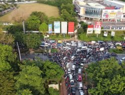 Imbas Demo Buruh di Batam, Sejumlah Ruas Jalan Macet Total