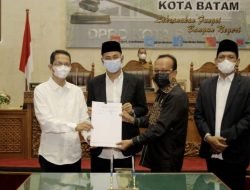 Pemko dan DPRD Batam Sahkan Ranperda Penyelenggaraan Perpustakaan
