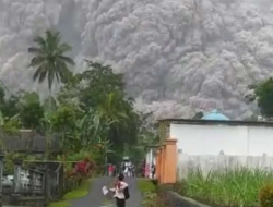 Ini Hambatan Saat Evakuasi Warga Terdampak Erupsi Gunung Semeru