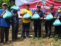 Tunjukan Rasa Kepedulian, SBB Bagikan Paket Sembako di Kampung Aceh