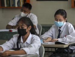SKB Telah Diterbitkan, Pemerintah Wajibkan Sekolah Tatap Muka Terbatas 100 Persen