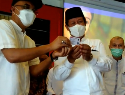 Mantan Gubernur Kepri Isdianto dan SMN Hijarah ke Partai PKB