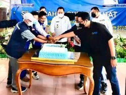 Rayakan HPN, Bupati Lahat Potong Kue Bersama Insan Pers
