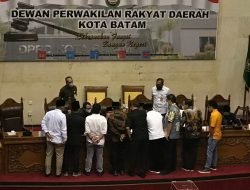 Rombak Alat Kelengkapan di DPRD Batam, Putra Pimpin Komisi II