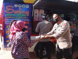 Sarling (Sarapan Keliling) di Gerai Vaksin Polres Karimun