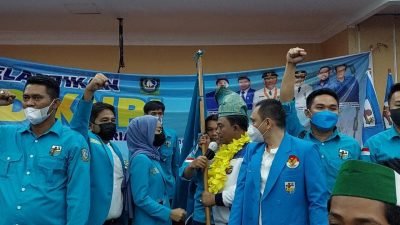 Haris Pertama Lantik Pengurus KNPI Kepri Periode 2022-2025