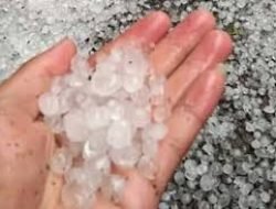 Fenomena Langka, Hujan ES di Batam