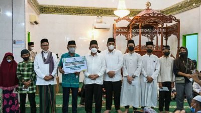Gubernur Ansar Bersafari Ramadan di Masjid At-Taqwa Tanjung Uban&nbsp;
