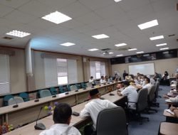 Rapat Panitia Khusus DPRD Kota Batam dengan Agenda LKPJ Wali Kota Batam Akhir Tahun Anggaran 2021