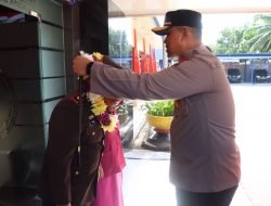 Kapolres Karimun Pimpin Upacara Pelepasan Purna Bhakti