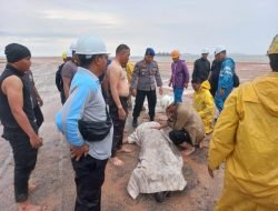 Satpolairud Evakuasi Karyawan PT MOS Korban Angin Puting Beliung