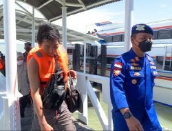 Satpolairud Polres Karimun SAR Evakuasi 4 Abk KM. Patria Meranti