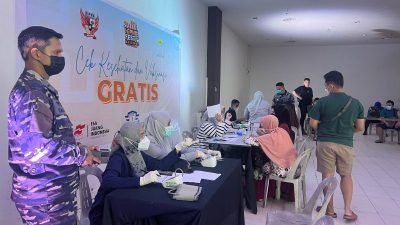 Kolaborasi Dengan HIPMI, Sapma PP Batam Gelar Layanan Cek Kesehatan Gratis Hingga Vaksinasi