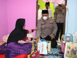 Jum’at Berkah, Kapolres Karimun Ulurkan Bantuan Kepada Masyarakat