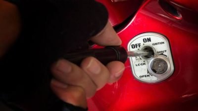 Nekat Curi Motor, Remaja Ini Dibekuk Polisi Saat Nongkrong  