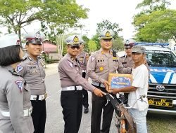 Sambut Hari Lalulintas Bhayangkara ke-67, Satlantas Salurkan Bansos dan Anjangsana Purnawirawan Polri