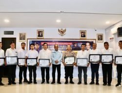 Berhasil Cegah PMI Ilegal, Sirajudin Nur Beri Penghargaan Ke Puluhan Personel Polairud Polda Kepri