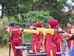 Jadikan Personel Profesional, Polres Karimun Gelar Latihan Menembak
