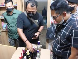 Polres Karimun Amankan Lagi 53 Botol Miras