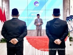 Menkominfo Lantik dan Ambil Sumpah Enam Pejabat Baru