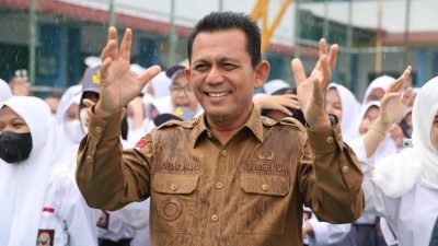 Ansar Kunjungi SMAN 3 Batam, Imbau Pelajar Untuk Tekun Belajar