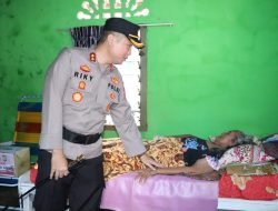 Kapolres Karimun Ulurkan Bantuan Untuk Ibu Supaini Warga Kecamatan Kundur