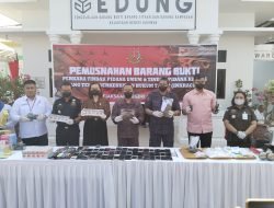 Kajari Karimun Musnahkan Barang Bukti sudah Memiliki Inkcrat