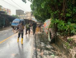 Hujan Lebat, Polres Karimun Tingkatkan Patroli Dan Himbauan