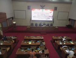 Paripurna DPRD Batam: Pandangan Umum Fraksi Ranperda APBD 2024 Disetujui untuk Dilanjutkan