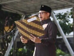 Ketua DPRD Kota Batam Pimpin Upacara Hari Bulan Tingkat Kota Batam 2023
