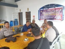 Kapolsek Moro Mendengarkan Keluh Kesah Tokoh Dan Pemuda