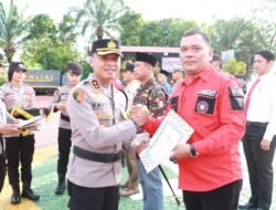 Kapolres Karimun Berikan Reward Kepada 10 Instansi Vertikal dan 3 Ormas