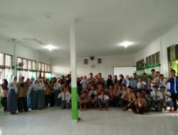 Kapolsek Senayang Berikan Materi Kepemimpinan Kepada Siswa