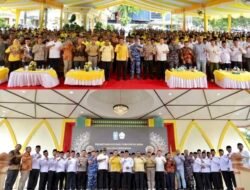 Bupati Karimun Mendampingi Gubernur Kepri Menghadiri Pelantikan APDESI