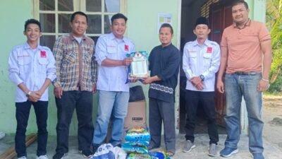 Tasyakuran atas Kemenangan Paslon Capres 02, Projo Bagikan Satu Ton Beras Untuk Masyarakat Karimun