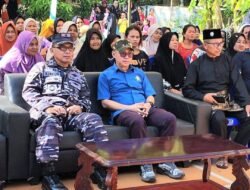 TNI AL Lantamal IV dan Yayasan Marga Huang Gelar Bakti Sosial di Pulau Abang