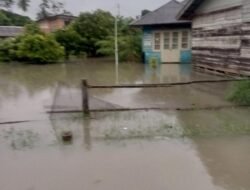 Hujan Deras Melanda Lingga, Ratusan Rumah Warga Terendam Banjir
