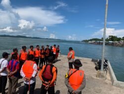 Kapolsek Moro Memimpin Operasi Pencarian Korban Tenggelam di Perairan Desa Pauh
