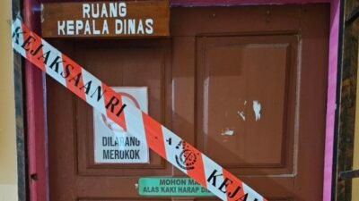 Buntut Kasus Dana Hibah KONI, Kejari Lingga Geledah Ruang Kantor Disdikpora Lingga, Ada Apa ?