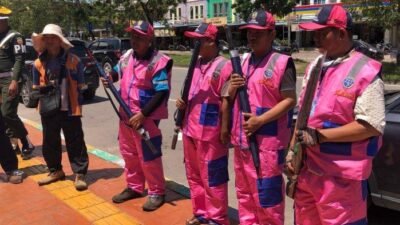 Seragam Juru Parkir Batam Berganti Warna Pink