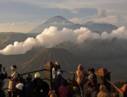 Gelar Upacara Yadnya Kasada, Gunung Bromo Tutup Sementara 21-24 Juni 2024