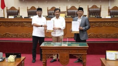 Paripurna DPRD Batam Tetapkan APBD Perubahan 2024 Rp3.831 T