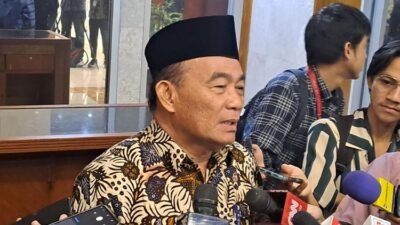Menko PMK Dukung Mahasiswa Gunakan Pinjol Resmi untuk Bayar UKT