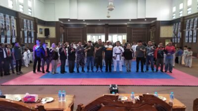 Aunur Rafiq Buka Kejuaraan Karate se-Kabupaten Karimun