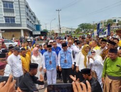 Daftar Ke KPU Kepri, Pasangan Cagub dan Cawagub Ayang Disambut Pencak Silat & Reog