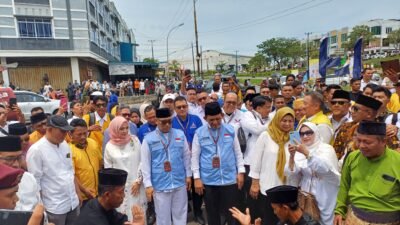 Daftar Ke KPU Kepri, Pasangan Cagub dan Cawagub Ayang Disambut Pencak Silat & Reog
